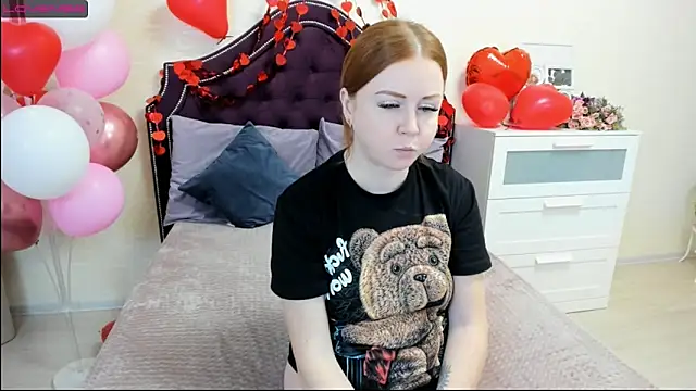 Snapshot of BettyBloom69 chatting on 02-13-25, 07:35 BettyBloom69 online show from 02-13-25, 07:35