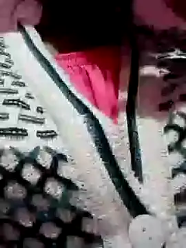 Snapshot of riya_houswife chatting on 12-22-24, 07:44 riya houswife online show from 12-22-24, 07:44