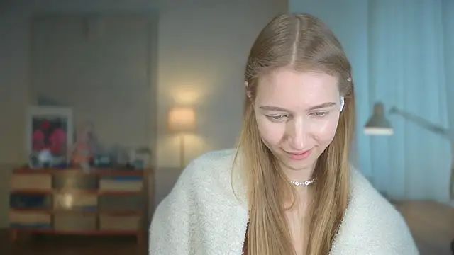 solar bella online show from 03-17-25, 12:04