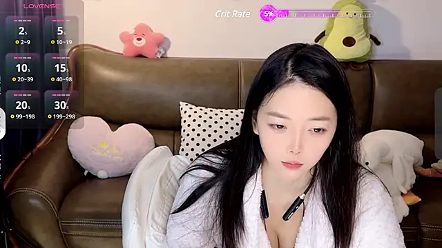Yilin1999 online show from 12-13-24, 05:21