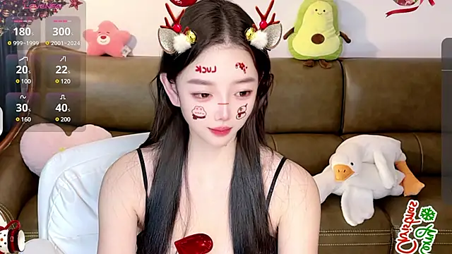 Yilin1999 online show from 12-24-24, 03:58