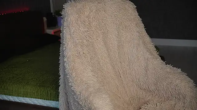 LisaElfy online show from 03-15-26, 02:45