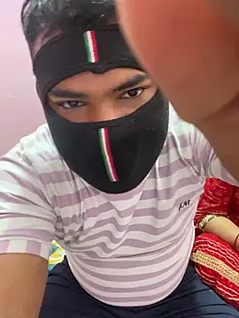 Snapshot of mickey_love chatting on 03-01-25, 02:13 mickey love online show from 03-01-25, 02:13