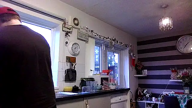 ArcanceTheo82 online show from 12-18-24, 01:34