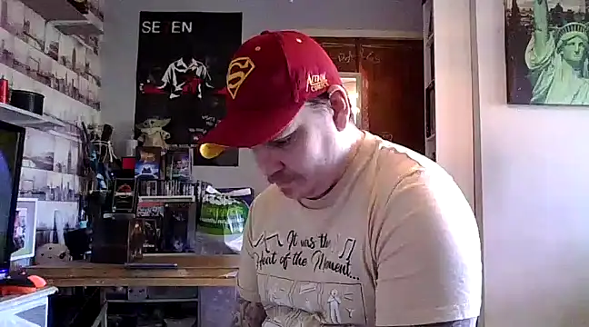 ArcanceTheo82 online show from 01-09-25, 11:47