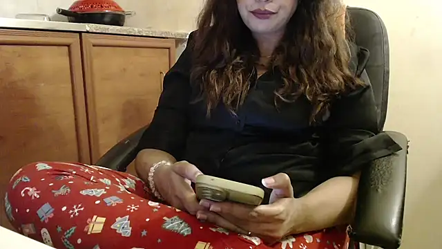 pareeti online show from 09-28-25, 04:23