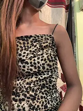 Snapshot of Miss-Sadhana chatting on 01-07-25, 11:05 Miss-Sadhana online show from 01-07-25, 11:05