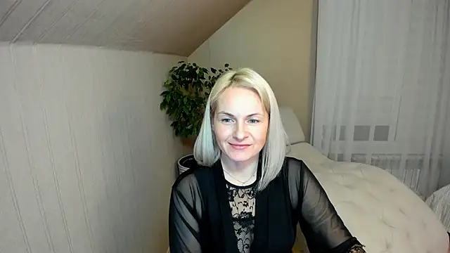 Alicee Gracee online show from 12-13-24, 04:05