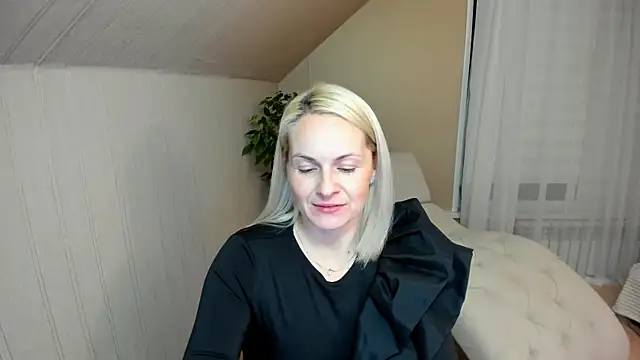 Alicee Gracee online show from 12-24-24, 07:00