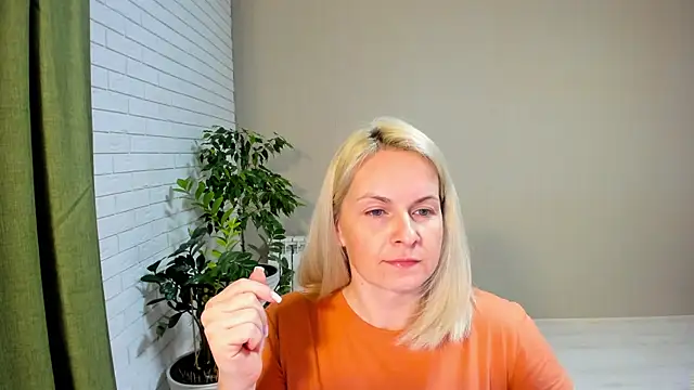 Alicee Gracee online show from 01-23-25, 07:07