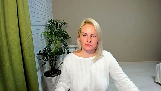 Alicee Gracee online show from 01-24-25, 09:26