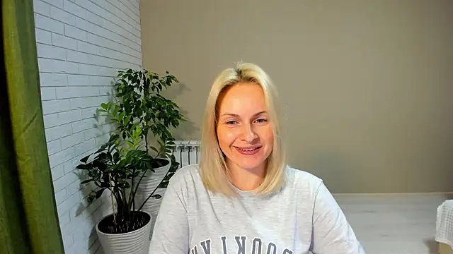 Alicee Gracee online show from 01-26-25, 06:37