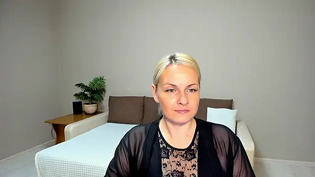 Alicee Gracee online show from 01-30-25, 01:42