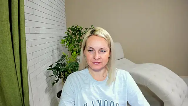 Alicee Gracee online show from 02-03-25, 07:21