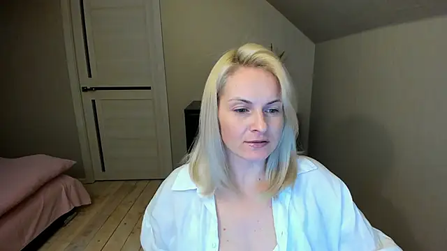 Alicee Gracee online show from 03-05-25, 06:23