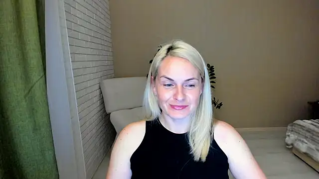 Alicee Gracee online show from 09-21-25, 07:48