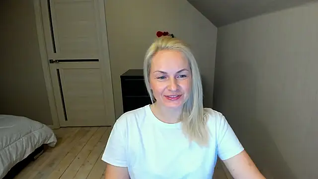 Alicee Gracee online show from 10-09-25, 07:12