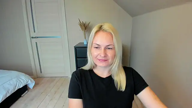 Alicee Gracee online show from 10-20-25, 08:48