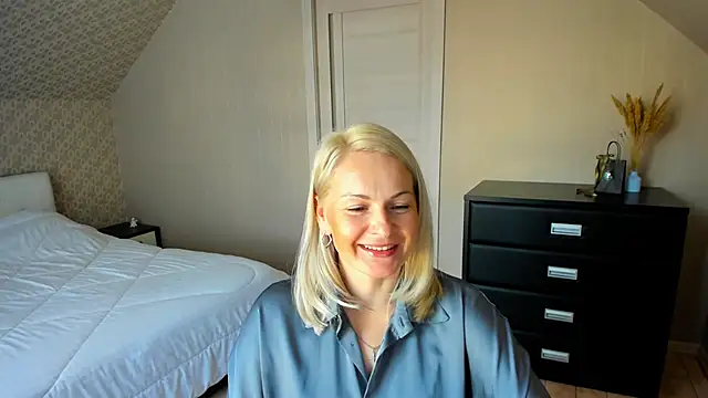 Alicee Gracee online show from 11-14-25, 07:07