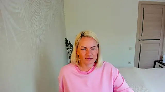 Alicee Gracee online show from 06-26-26, 09:35