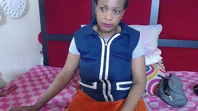 MaximTease24 online show from 03-02-26, 07:37