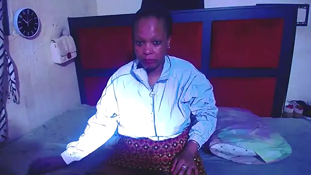 MaximTease24 online show from 05-05-26, 04:59