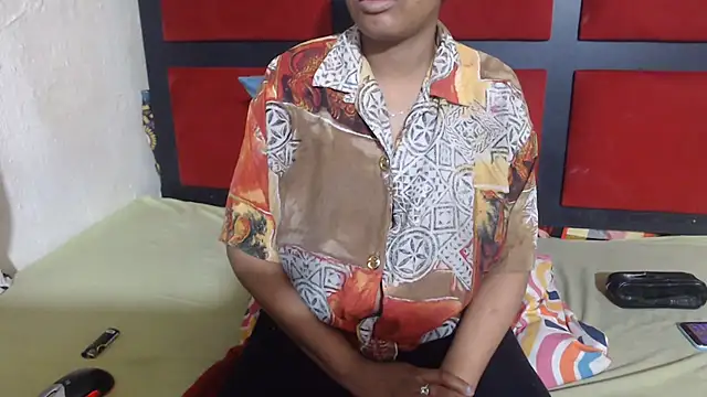 Snapshot of MaximTease24 chatting on 07-15-26, 06:13 MaximTease24 online show from 07-15-26, 06:13