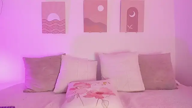 Mia Heartt online show from 01-03-25, 06:57