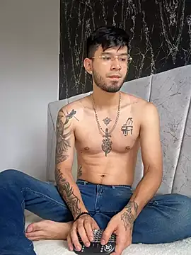 Anthony-Martin online show from 03-04-25, 02:42