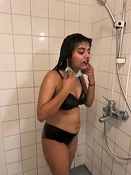 Snapshot of ScarletAss chatting on 01-01-25, 06:27 ScarletAss online show from 01-01-25, 06:27