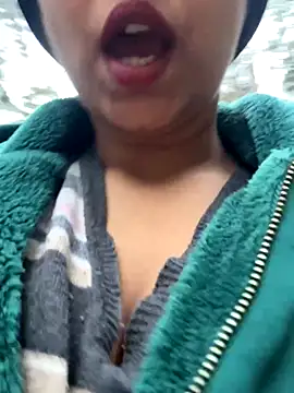 Snapshot of ScarletAss chatting on 09-23-25, 05:21 ScarletAss online show from 09-23-25, 05:21