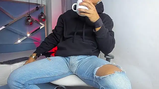 Lucii fer  online show from 03-18-26, 11:46