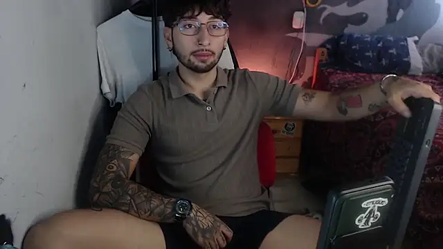 Dereck Dickson online show from 11-06-25, 04:52