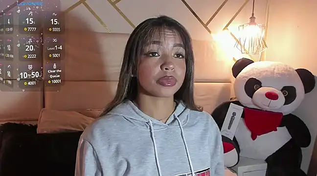 Nathaliajonees online show from 02-25-25, 12:34