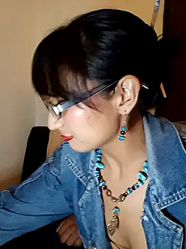 Lucy Chery online show from 05-05-26, 03:36