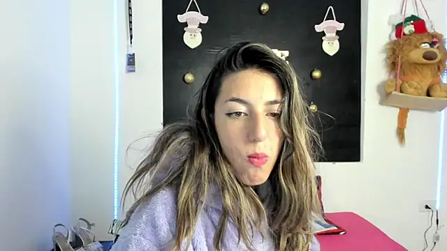 queen-natty online show from 12-12-24, 03:43