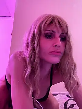 Snapshot of Kamila151 chatting on 01-11-25, 03:34 Kamila151 online show from 01-11-25, 03:34