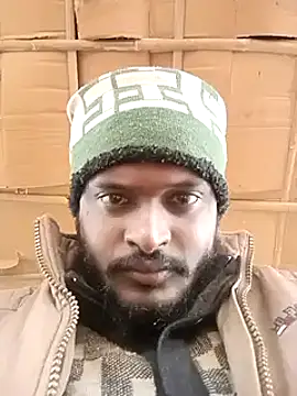 Snapshot of desicockblack chatting on 12-10-24, 05:17 desicockblack online show from 12-10-24, 05:17