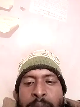 Snapshot of desicockblack chatting on 12-10-24, 08:40 desicockblack online show from 12-10-24, 08:40