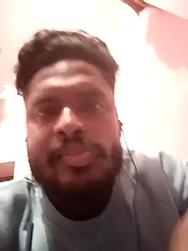 Snapshot of desicockblack chatting on 12-12-24, 12:33 desicockblack online show from 12-12-24, 12:33