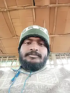 Snapshot of desicockblack chatting on 12-31-24, 06:27 desicockblack online show from 12-31-24, 06:27