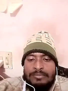 Snapshot of desicockblack chatting on 01-24-25, 05:53 desicockblack online show from 01-24-25, 05:53