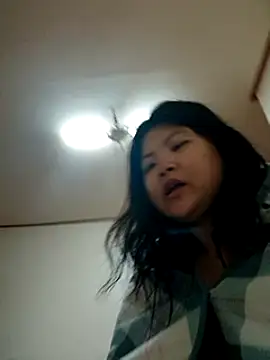 Snapshot of hello098712 chatting on 01-11-25, 01:22 hello098712 online show from 01-11-25, 01:22
