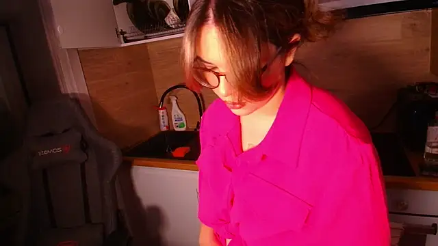 Snapshot of CutiePie3 chatting on 12-02-24, 07:38 CutiePie3 online show from 12-02-24, 07:38