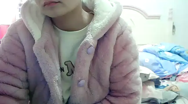 Snapshot of CN-Xiaoxi chatting on 12-24-24, 12:33 CN-Xiaoxi online show from 12-24-24, 12:33