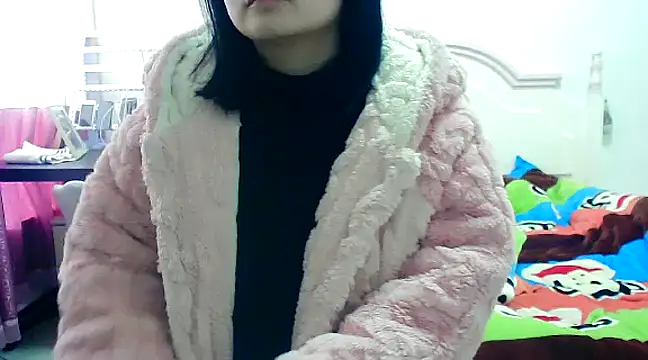 Snapshot of CN-Xiaoxi chatting on 02-18-25, 12:37 CN-Xiaoxi online show from 02-18-25, 12:37