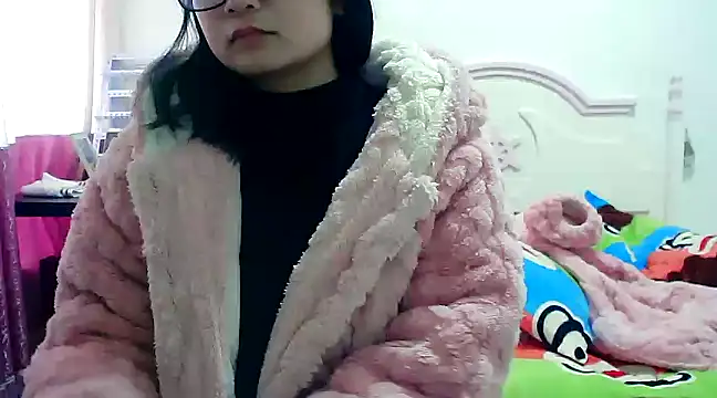 Snapshot of CN-Xiaoxi chatting on 02-19-25, 12:25 CN-Xiaoxi online show from 02-19-25, 12:25