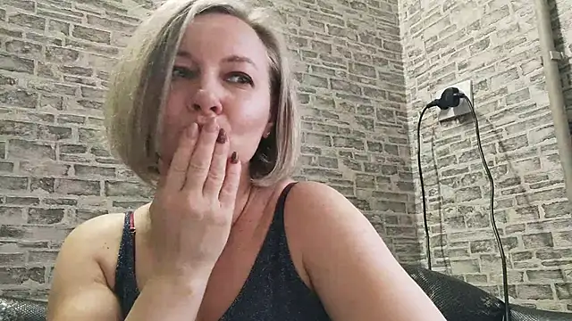 EdithManning online show from 01-05-25, 12:21