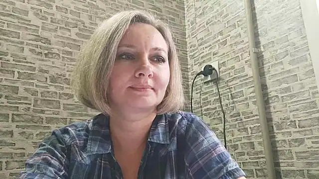 EdithManning online show from 01-21-25, 09:03