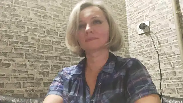 EdithManning online show from 01-22-25, 05:17